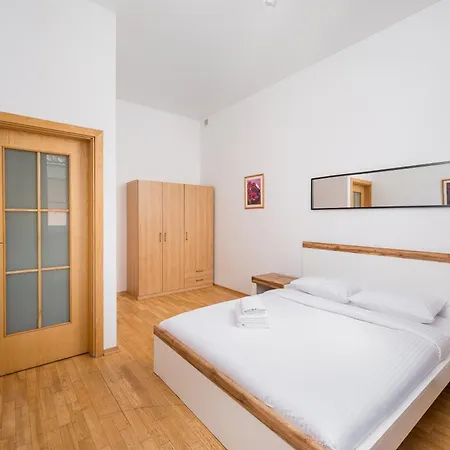 Main Square By Bookinghost * Warszawa