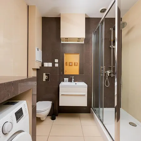 Main Square By Bookinghost Warszawa