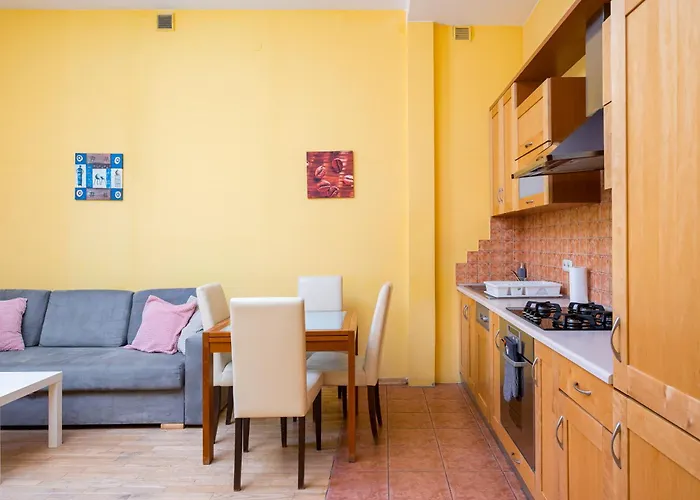 Main Square By Bookinghost Lejlighed