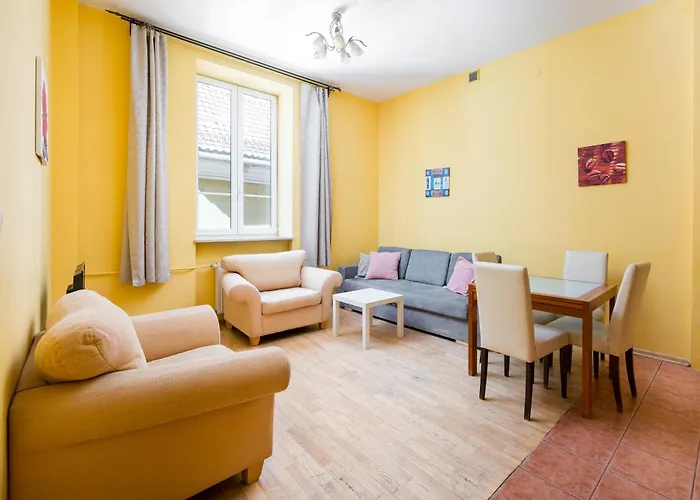 Main Square By Bookinghost Warszawa